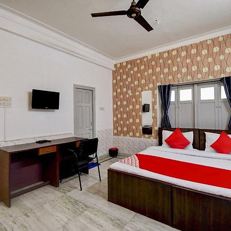 Super Oyo Hotel O Fantasy Stay Vibe Kalkutta Exterior foto