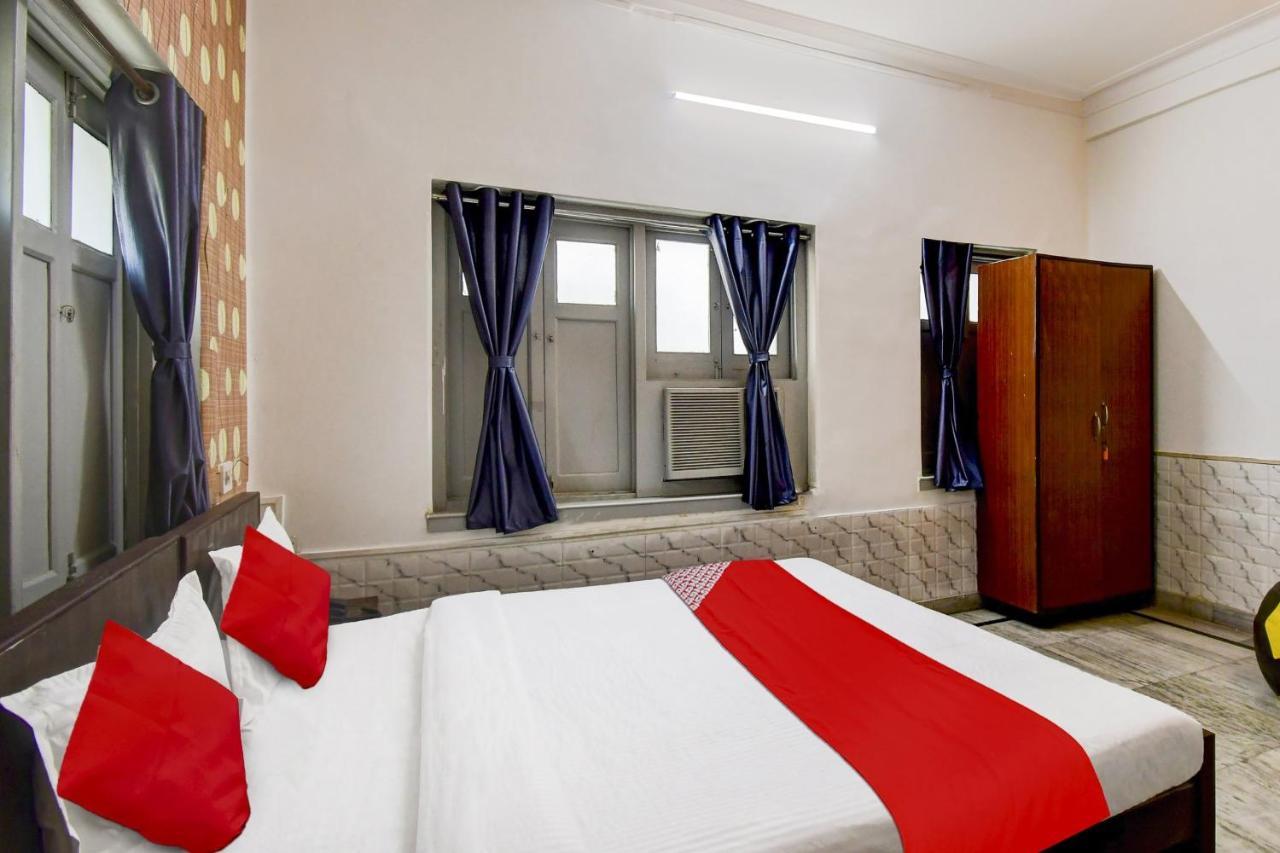 Super Oyo Hotel O Fantasy Stay Vibe Kalkutta Exterior foto